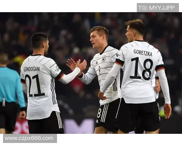 德国与智利小组赛精彩对决回顾及赛后分析